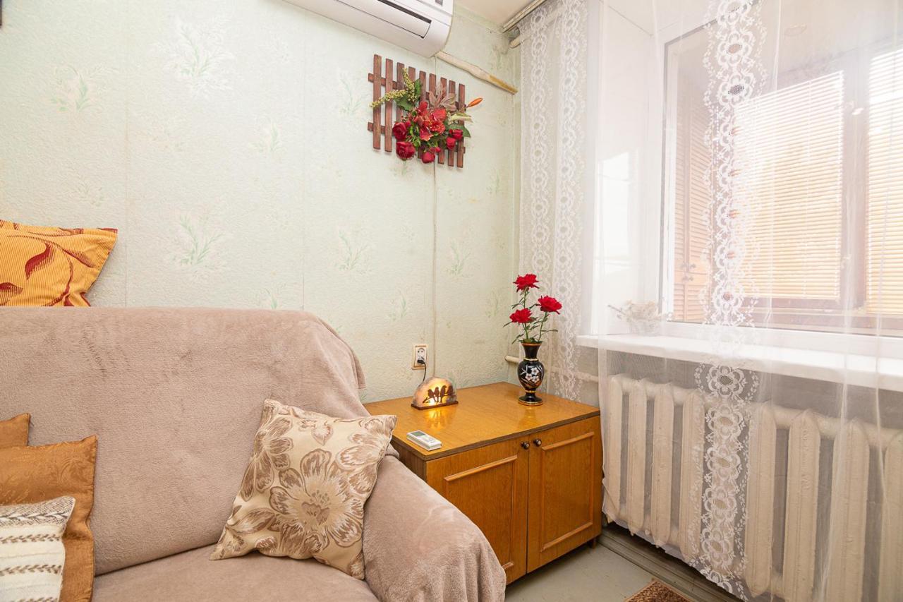 Comfortable Apartments On Hrushevskogo Street Near 16 City Hospital ドニプロペトロウシク エクステリア 写真