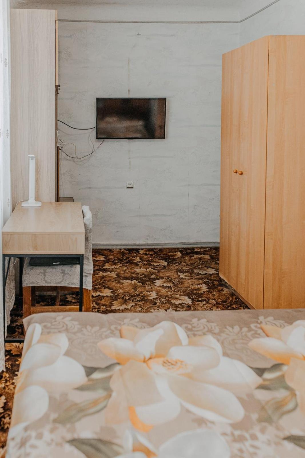 Comfortable Apartments On Hrushevskogo Street Near 16 City Hospital ドニプロペトロウシク エクステリア 写真